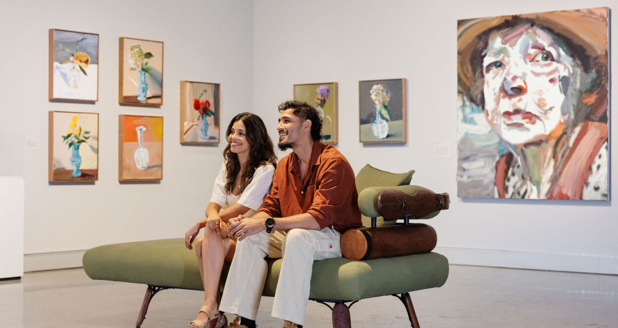 couple visiting the tweed regional gallery