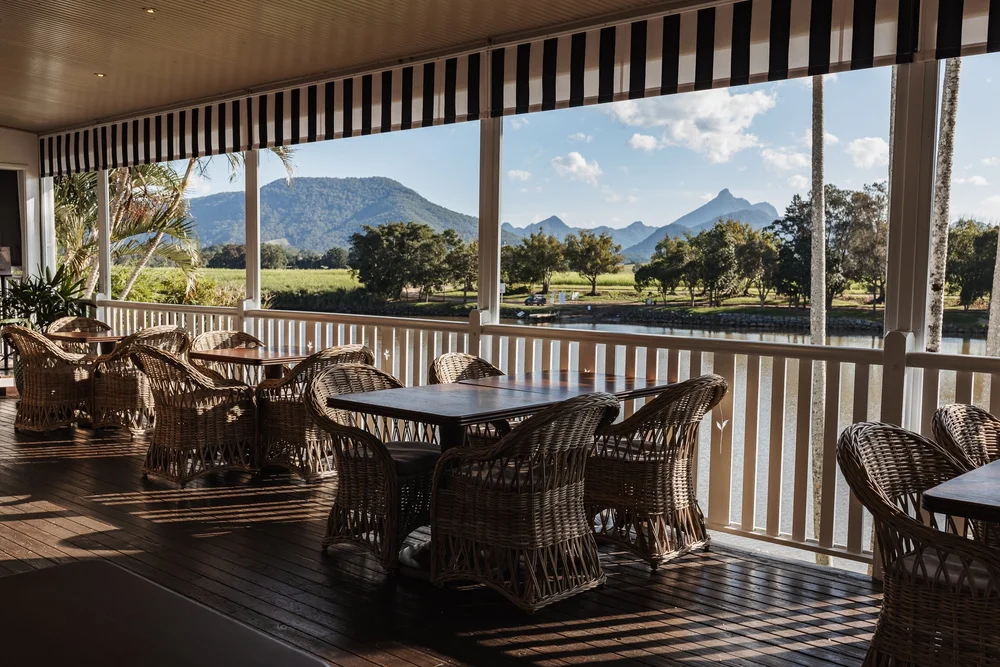alfresco dining on the verandah of Tweed River House