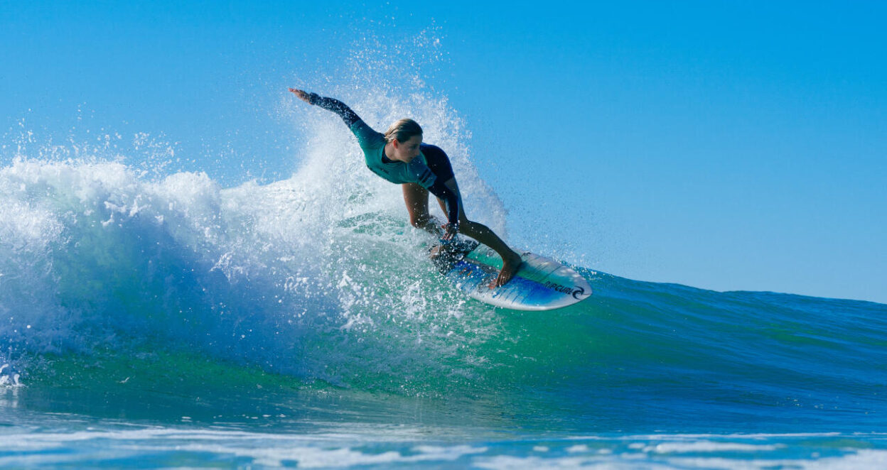 girl surfing Murf Electric BIkes Tweed Coast Pro Junior competition