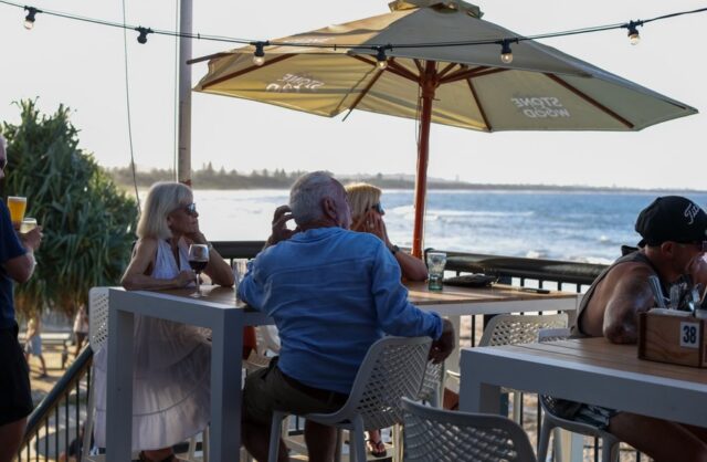 restaurant with beachfront views for corporate groups