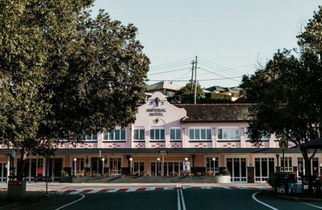 the imperial pink pub in murwillumbah