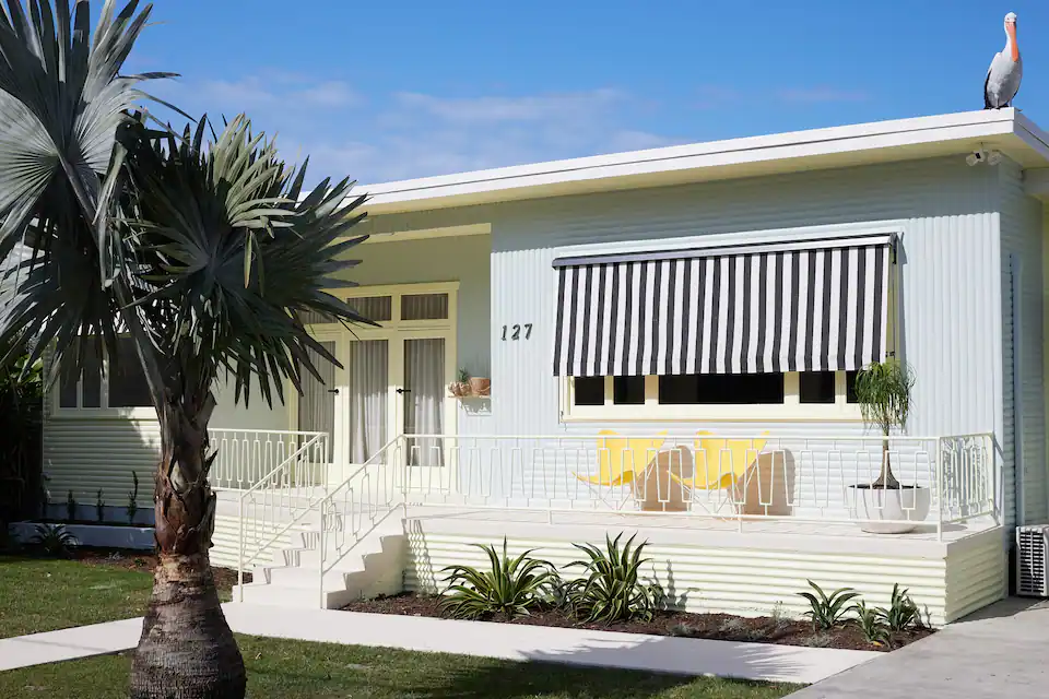 retro holiday home for 8 on the tweed coast